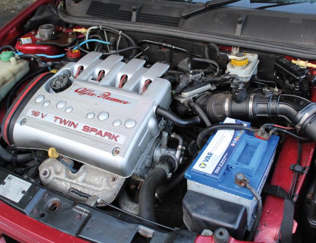 3-alfa-romeo-145-cloverleaf-engine 3-alfa-romeo-145-cloverleaf-engine